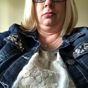 Meet your Posher, Andrea